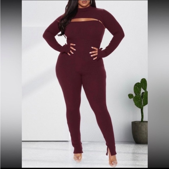 BURGUNDY RIBBED LONG-SLEEVE JUMPSUIT - Picture 2 of 6